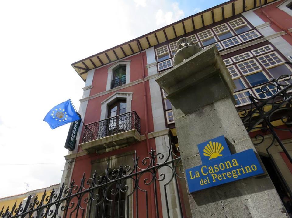 Albergue La Casona Del Peregrino Льянес Экстерьер фото